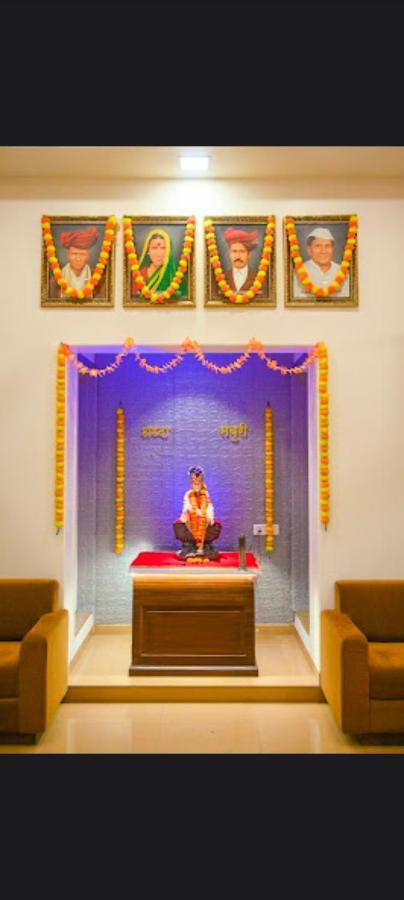 Saish Hotel Shirdi Bagian luar foto