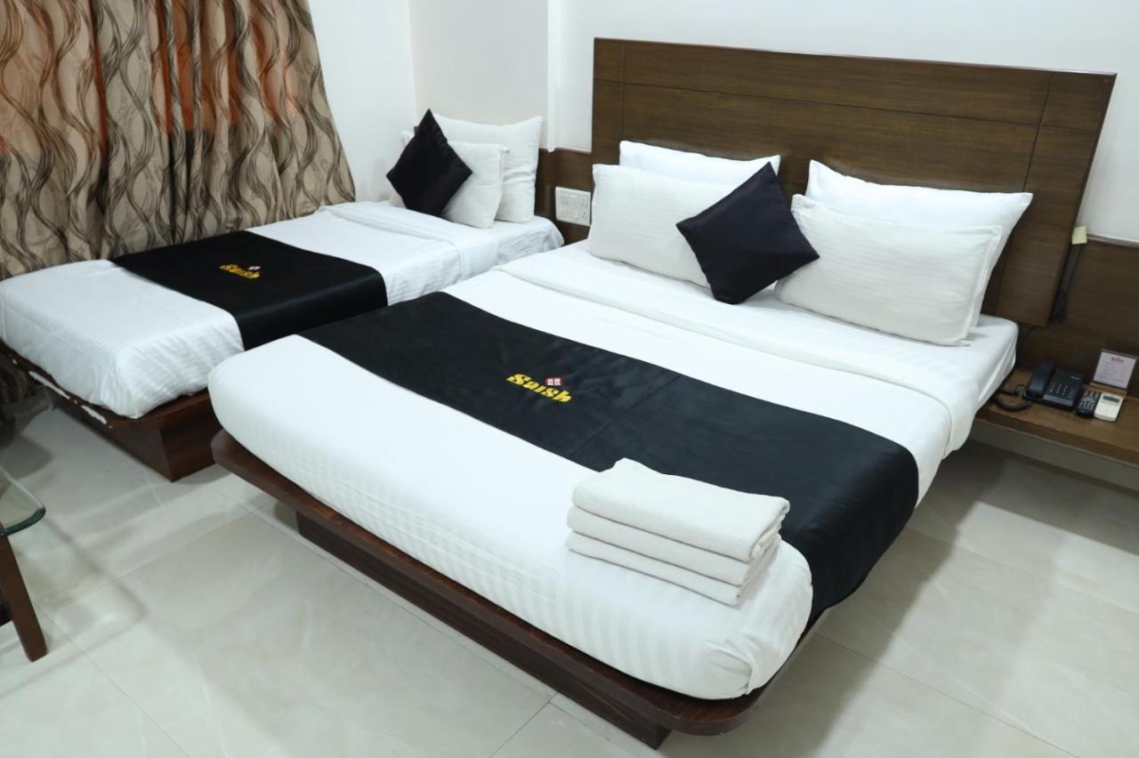 Saish Hotel Shirdi Bagian luar foto