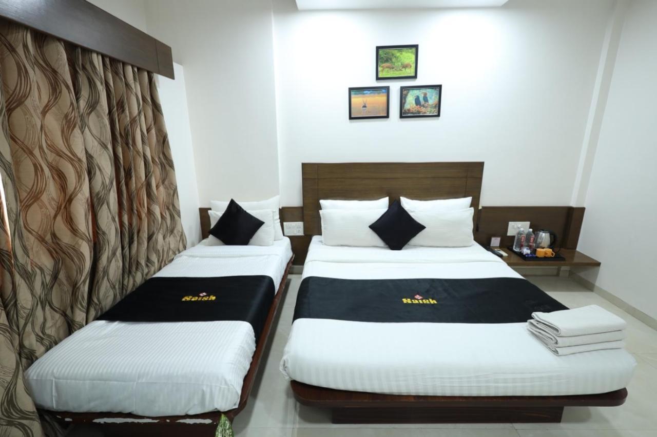 Saish Hotel Shirdi Bagian luar foto