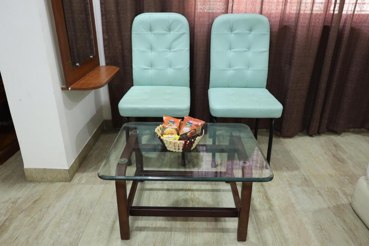 Saish Hotel Shirdi Bagian luar foto