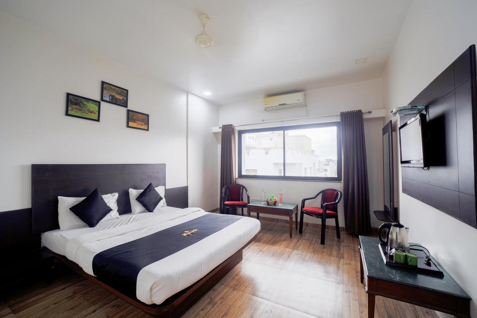 Saish Hotel Shirdi Bagian luar foto