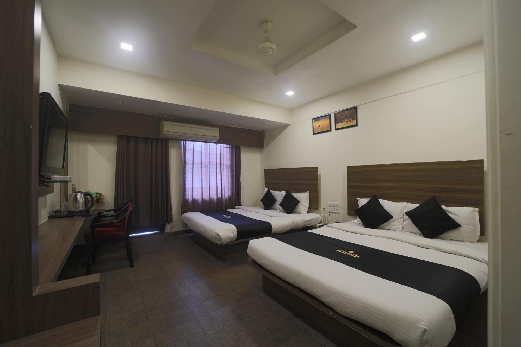 Saish Hotel Shirdi Bagian luar foto