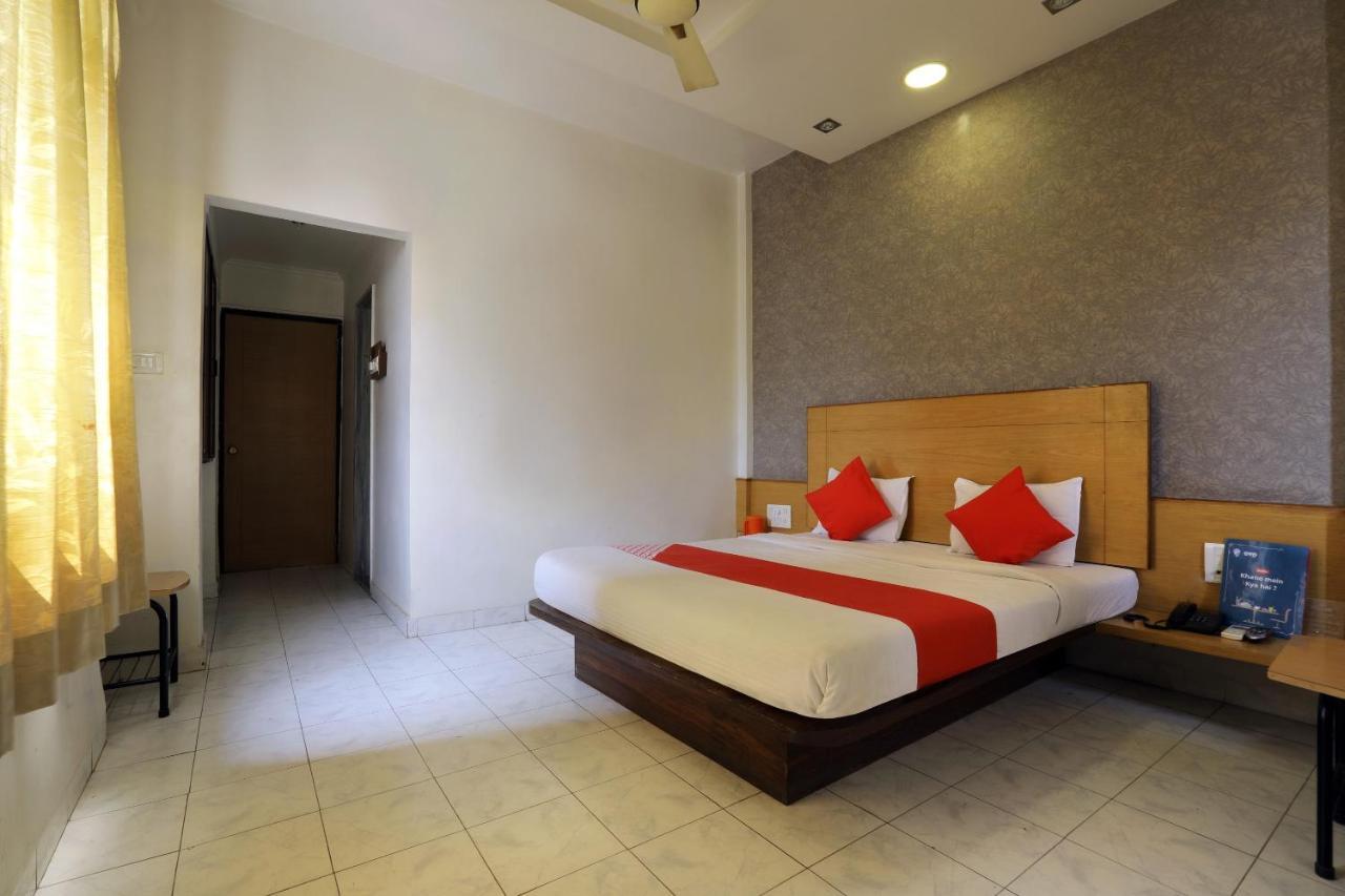 Saish Hotel Shirdi Bagian luar foto