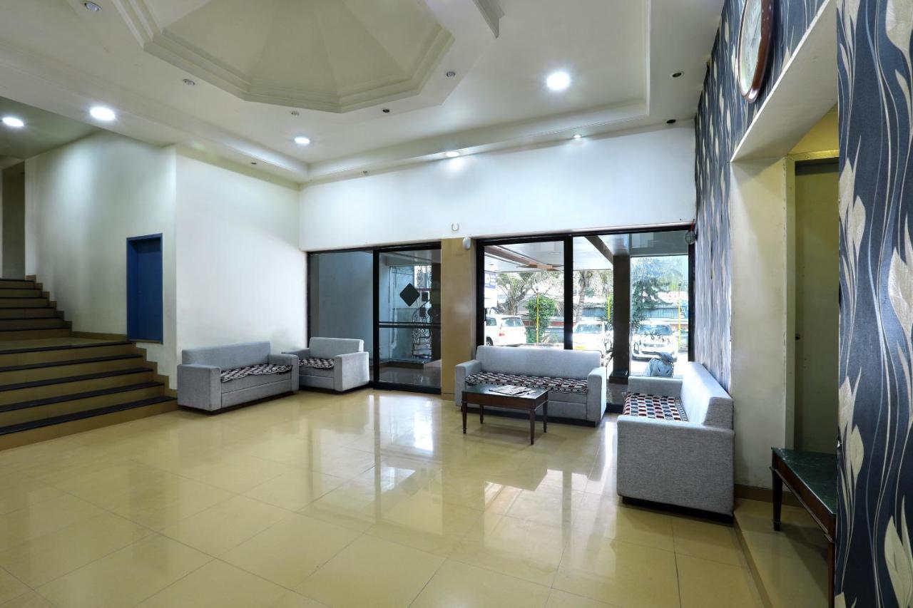 Saish Hotel Shirdi Bagian luar foto