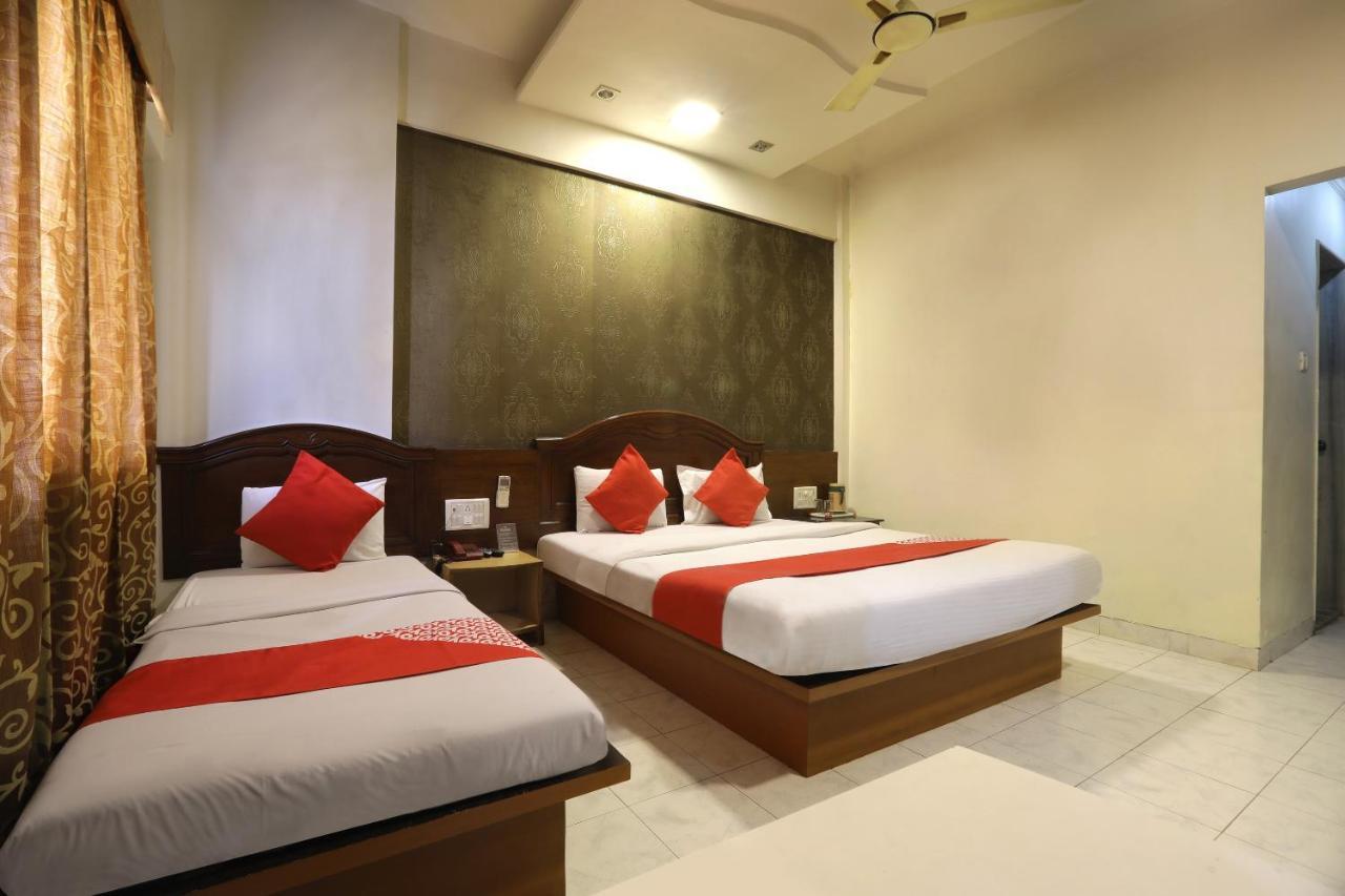 Saish Hotel Shirdi Bagian luar foto